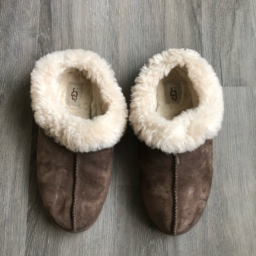 UGG • Brown Sheepskin Women’s Slippers